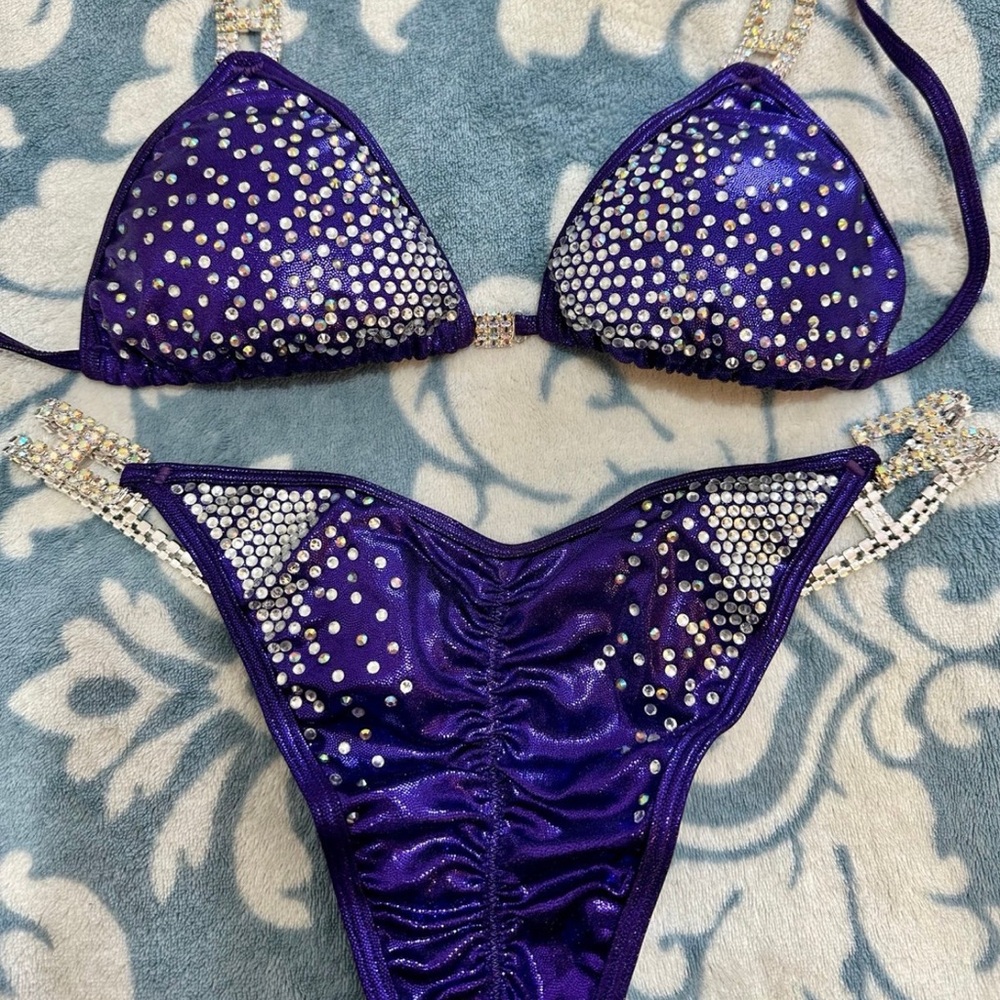 Angel competition bikini - Picture 2 of 4